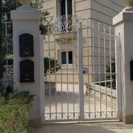 홈스테이 Julian's Place Saint Julian's